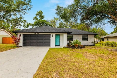House in Sarasota, Florida 2 bedrooms, 116.13 sq.m. № 1717976 - photo 1