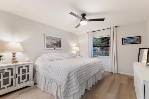 House in Sarasota, Florida 2 bedrooms, 116.13 sq.m. № 1717976 - photo 9