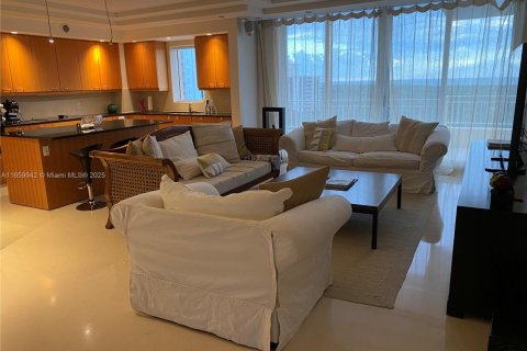 Copropriété à louer à Key Biscayne, Floride: 4 chambres, 332.68 m2 № 1710696 - photo 1