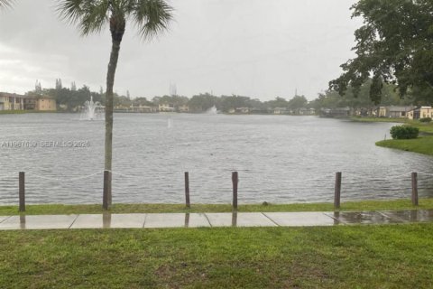 Casa en alquiler en Hollywood, Florida, 2 dormitorios, 113.34 m2 № 2053272 - foto 26