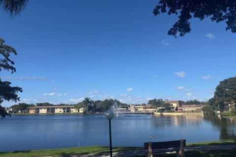 Casa en alquiler en Hollywood, Florida, 2 dormitorios, 113.34 m2 № 2053272 - foto 30