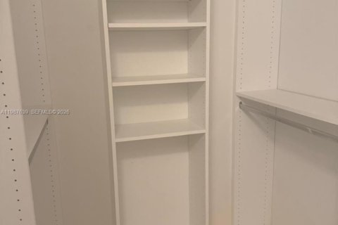 Casa en alquiler en Hollywood, Florida, 2 dormitorios, 113.34 m2 № 2053272 - foto 12