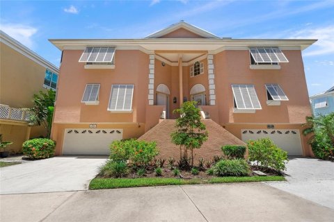 Condo in Sarasota, Florida, 3 bedrooms № 2149390