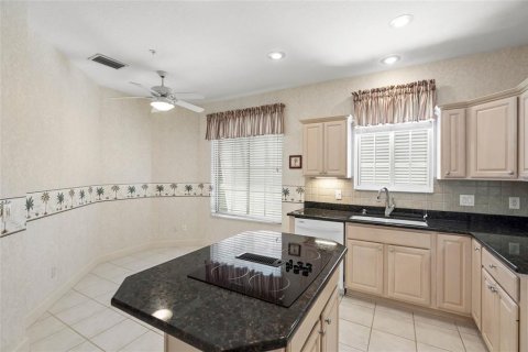 Condo in Sarasota, Florida, 3 bedrooms  № 2149390 - photo 19