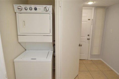Condo in Tampa, Florida, 1 bedroom  № 2208323 - photo 5