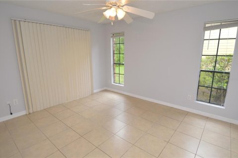 Condo in Tampa, Florida, 1 bedroom  № 2208323 - photo 30