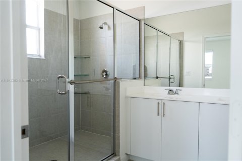 Villa ou maison à vendre à Miami, Floride: 5 chambres, 281.77 m2 № 1836321 - photo 13