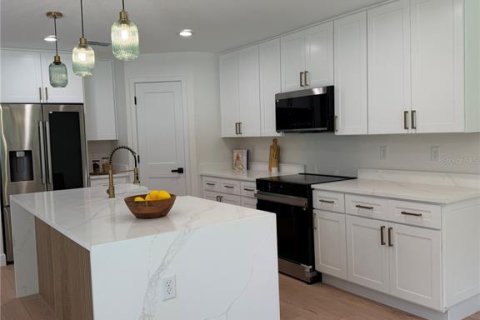 Casa en venta en Summerfield, Florida, 4 dormitorios, 173.08 m2 № 2216652 - foto 9