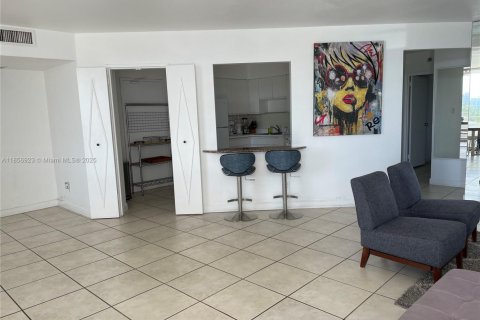 Copropriété à louer à Miami Beach, Floride: 2 chambres, 126.35 m2 № 1882297 - photo 6