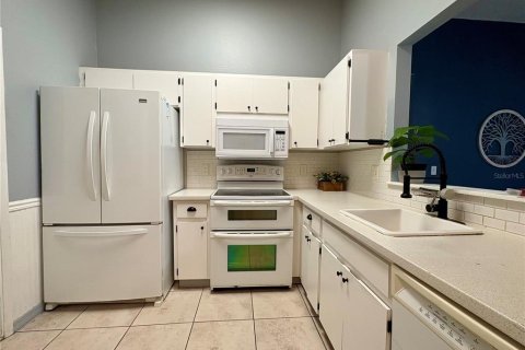 House in Oviedo, Florida 3 bedrooms, 105.26 sq.m. № 2199100 - photo 10