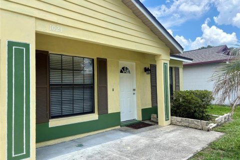 House in Oviedo, Florida 3 bedrooms, 105.26 sq.m. № 2199100 - photo 4
