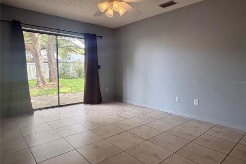 House in Oviedo, Florida 3 bedrooms, 105.26 sq.m. № 2199100 - photo 25