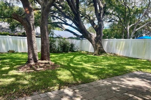 House in Oviedo, Florida 3 bedrooms, 105.26 sq.m. № 2199100 - photo 30