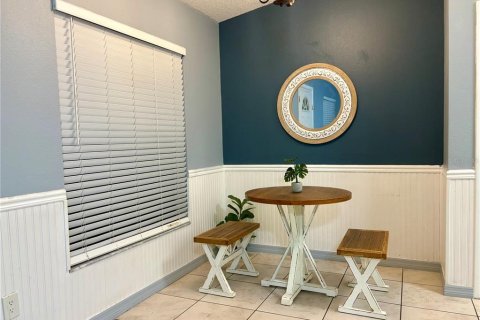 House in Oviedo, Florida 3 bedrooms, 105.26 sq.m. № 2199100 - photo 8