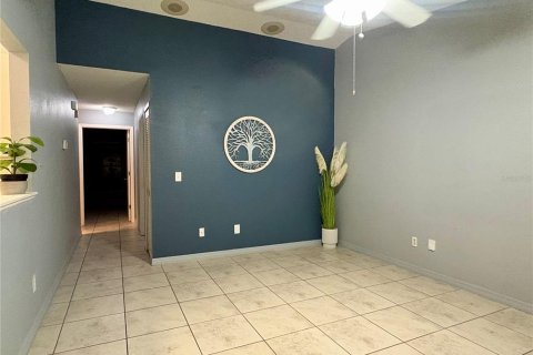 House in Oviedo, Florida 3 bedrooms, 105.26 sq.m. № 2199100 - photo 5