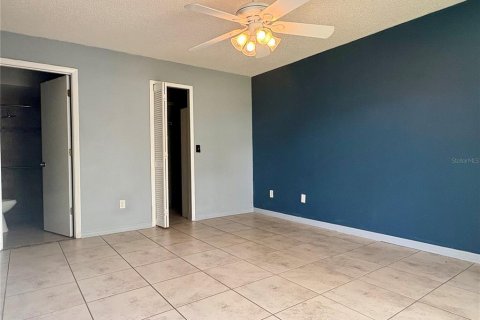 House in Oviedo, Florida 3 bedrooms, 105.26 sq.m. № 2199100 - photo 24