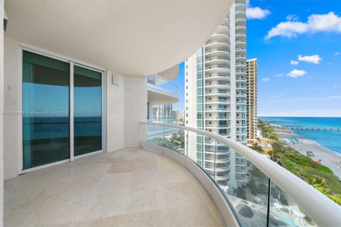 Condominio en venta en Sunny Isles Beach, Florida, 2 dormitorios, 208.57 m2 № 1971058 - foto 28