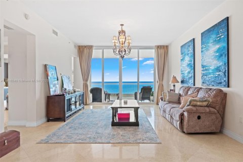 Condominio en venta en Sunny Isles Beach, Florida, 2 dormitorios, 208.57 m2 № 1971058 - foto 22