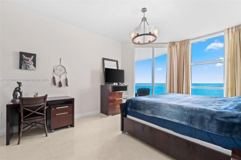 Condominio en venta en Sunny Isles Beach, Florida, 2 dormitorios, 208.57 m2 № 1971058 - foto 9