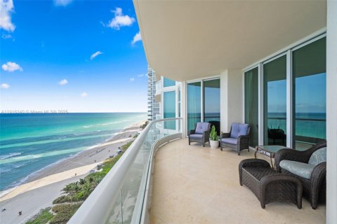 Condominio en venta en Sunny Isles Beach, Florida, 2 dormitorios, 208.57 m2 № 1971058 - foto 26