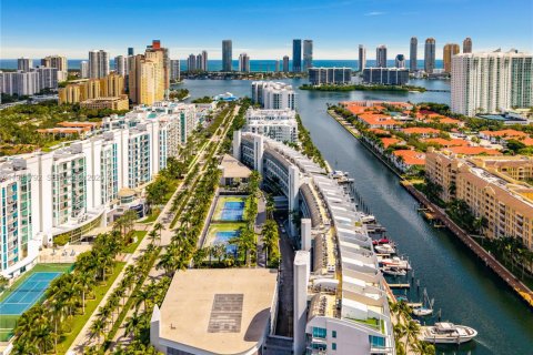 Copropriété à louer à Aventura, Floride: 73.86 m2 № 1990542 - photo 19