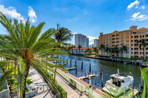 Copropriété à louer à Aventura, Floride: 73.86 m2 № 1990542 - photo 3