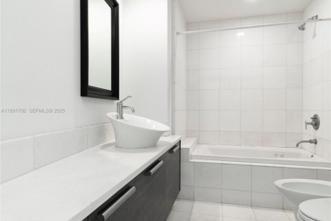 Copropriété à louer à Aventura, Floride: 73.86 m2 № 1990542 - photo 12