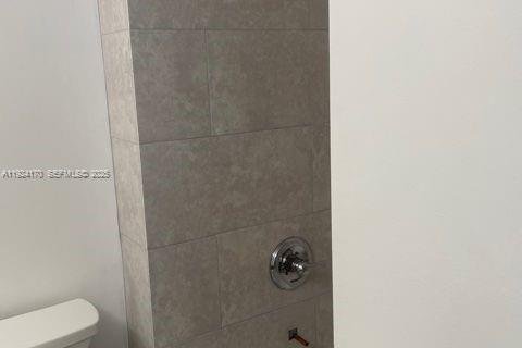 Condominio en alquiler en Doral, Florida, 2 dormitorios, 98.48 m2 № 2054213 - foto 14