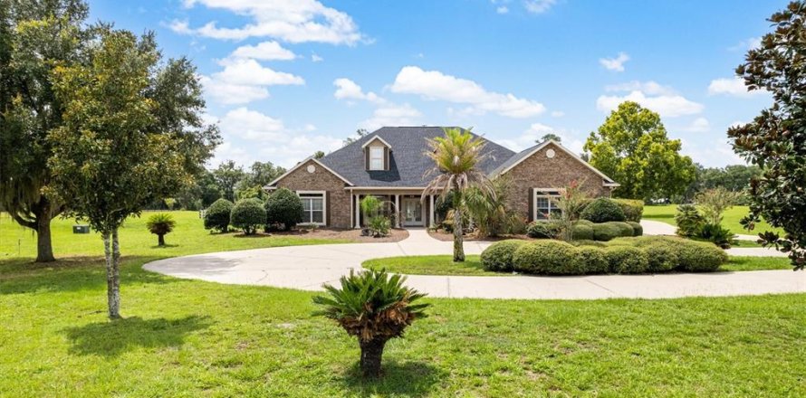Villa ou maison à Archer, Floride 6 chambres, 397.9 m2 № 1917912