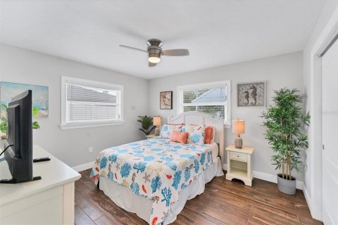 House in Bradenton, Florida 3 bedrooms, 139.73 sq.m. № 1773995 - photo 23
