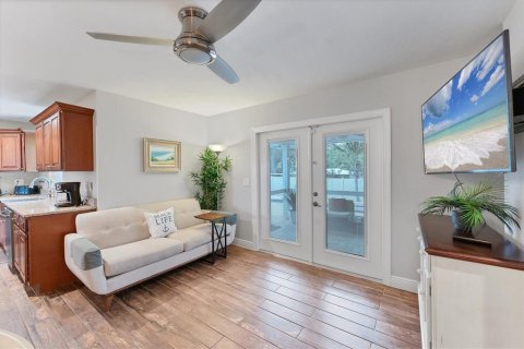 House in Bradenton, Florida 3 bedrooms, 139.73 sq.m. № 1773995 - photo 16