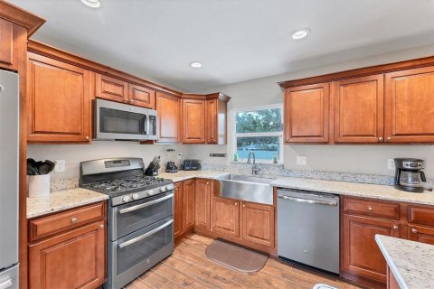 House in Bradenton, Florida 3 bedrooms, 139.73 sq.m. № 1773995 - photo 9