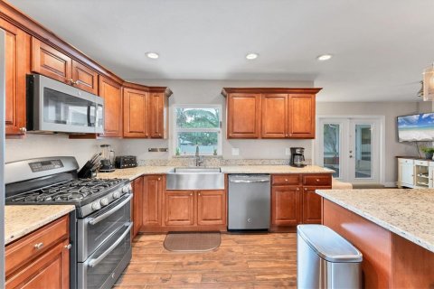 House in Bradenton, Florida 3 bedrooms, 139.73 sq.m. № 1773995 - photo 8