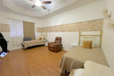 Townhouse in Miami, Florida 4 bedrooms, 163.32 sq.m. № 2041797 - photo 9