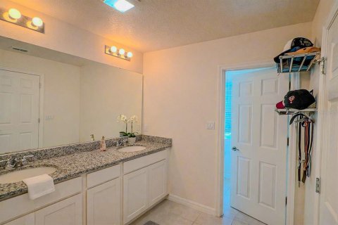 Townhouse in TOHOQUA in Kissimmee, Florida 3 bedrooms, 150.5 sq.m. № 2200547 - photo 19