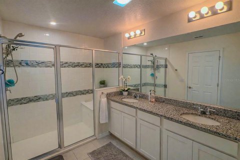 Townhouse in TOHOQUA in Kissimmee, Florida 3 bedrooms, 150.5 sq.m. № 2200547 - photo 17