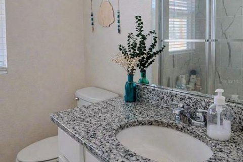 Townhouse in TOHOQUA in Kissimmee, Florida 3 bedrooms, 150.5 sq.m. № 2200547 - photo 16