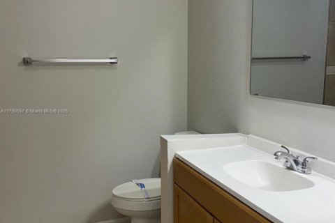 Condo in Orlando, Florida, 1 bedroom  № 1731460 - photo 13