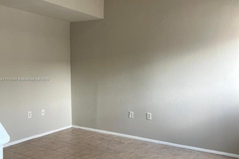 Condo in Orlando, Florida, 1 bedroom  № 1731460 - photo 18