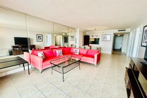 Condominio en alquiler en Miami Beach, Florida, 1 dormitorio, 99.87 m2 № 1858474 - foto 4