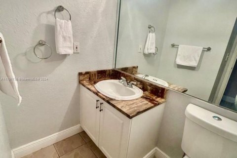 Condominio en alquiler en Miami Beach, Florida, 1 dormitorio, 99.87 m2 № 1858474 - foto 13