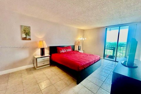 Condominio en alquiler en Miami Beach, Florida, 1 dormitorio, 99.87 m2 № 1858474 - foto 7