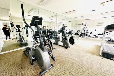 Condominio en alquiler en Miami Beach, Florida, 1 dormitorio, 99.87 m2 № 1858474 - foto 19