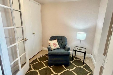 Condominio en alquiler en Miami Beach, Florida, 1 dormitorio, 99.87 m2 № 1858474 - foto 12