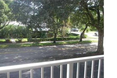 Снять в аренду кондоминиум в Холливуд, Флорида 1 спальня, 69.96м2, № 1974458 - фото 9