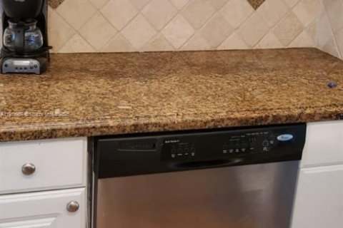 Снять в аренду кондоминиум в Холливуд, Флорида 1 спальня, 69.96м2, № 1974458 - фото 7