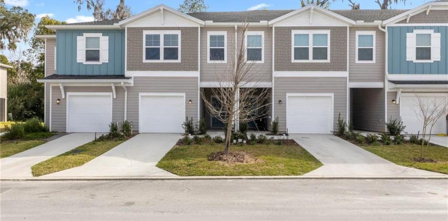 Adosado en Ocala, Florida 3 dormitorios, 158.58 m2 № 1901005