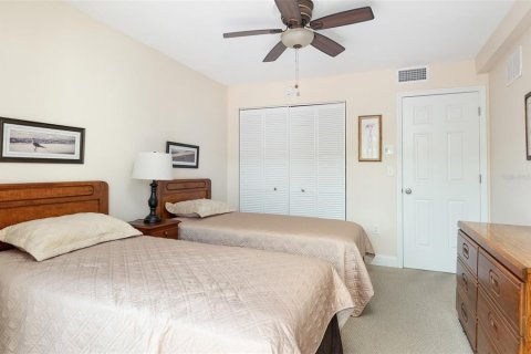 Condo in Clearwater, Florida, 2 bedrooms  № 1658152 - photo 15