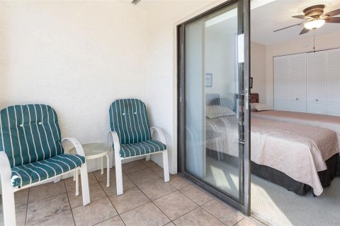 Condo in Clearwater, Florida, 2 bedrooms  № 1658152 - photo 14