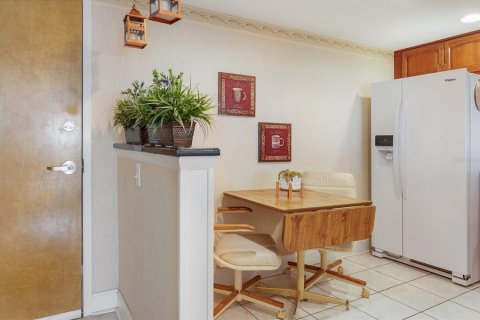 Condo in Clearwater, Florida, 2 bedrooms  № 1658152 - photo 5